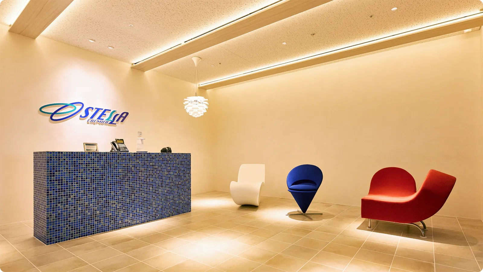 画像:大阪本社／大阪営業部 01