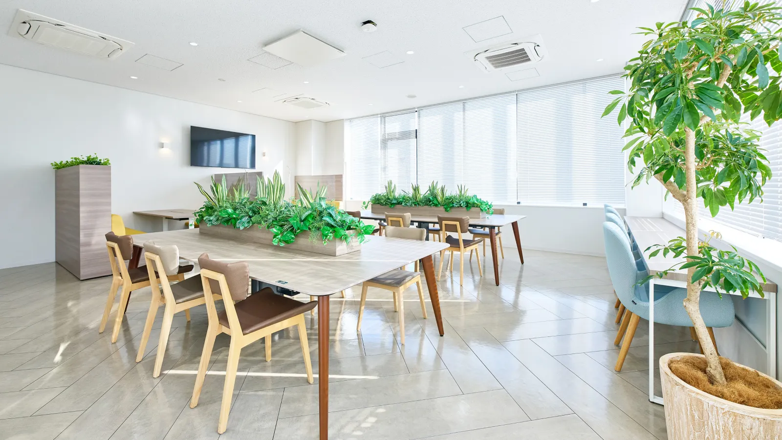 画像:次世代材料研究棟（三宝工場敷地内） 05